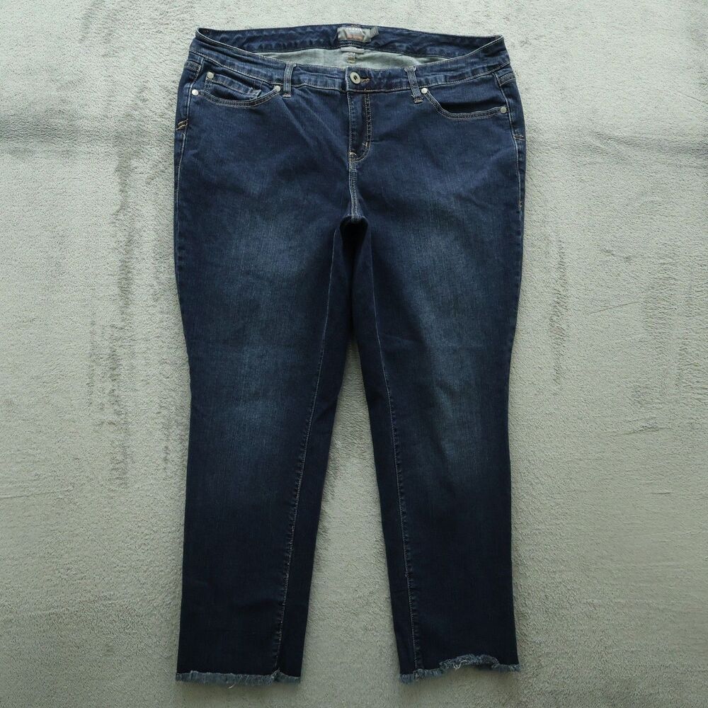 Torrid Jeans Women's Size 18 Mid-Rise Crop Boyfriend Denim 27" Inseam Stretch